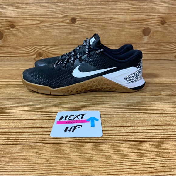 nike metcon 4 black white gum